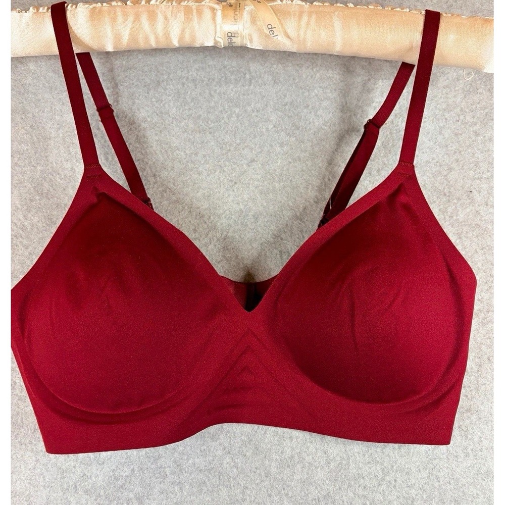 Auden Wireless Bralette w/ Adjustable Straps in Red - Size M